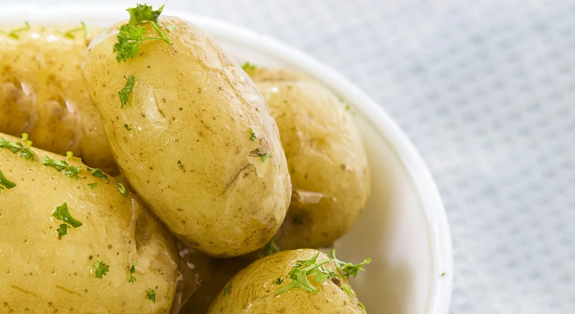 Neue Kartoffeln: Wie man sie auswählt und kocht
