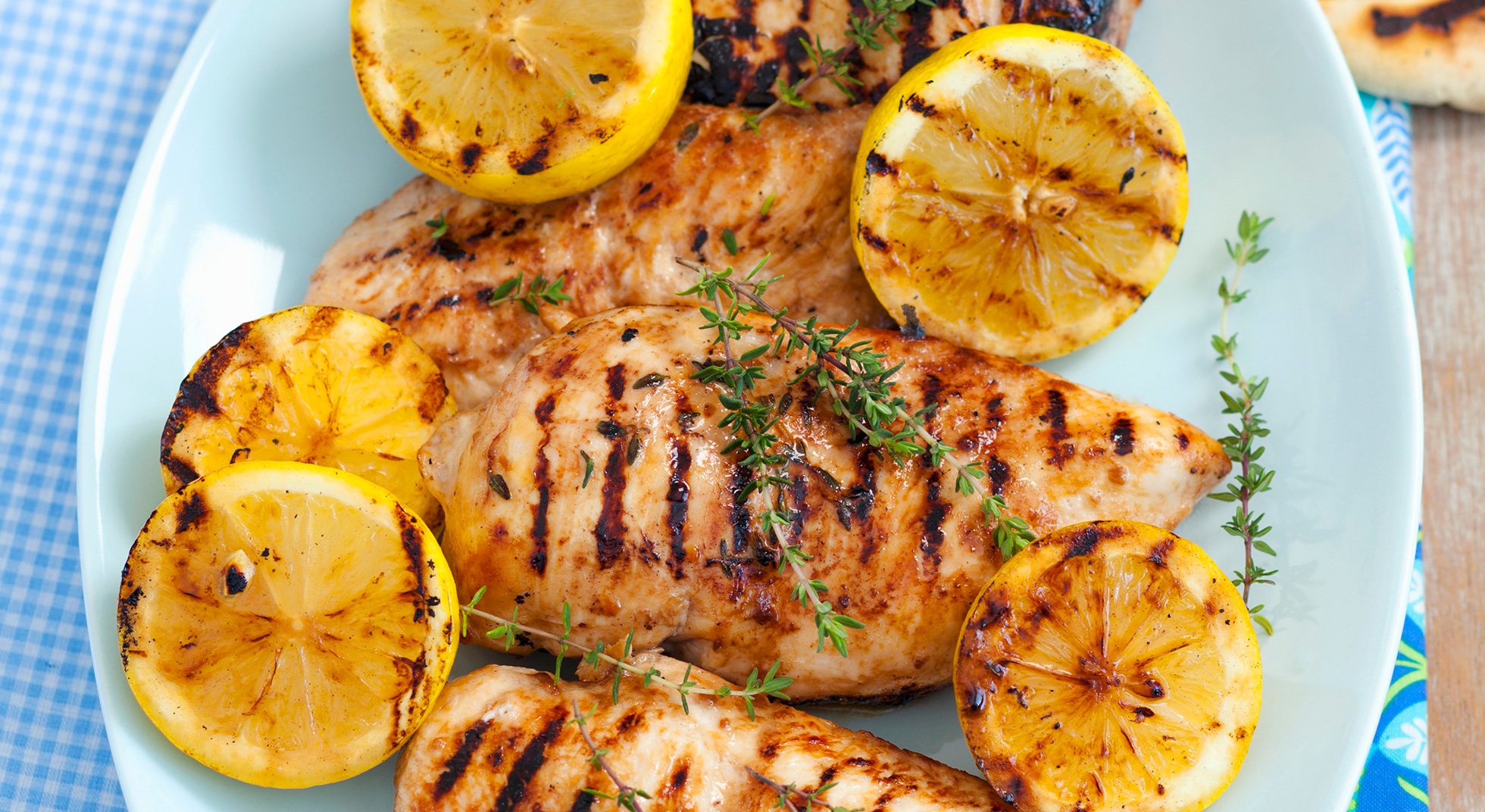 Chicken to the grate with grass and lemon — Steemit