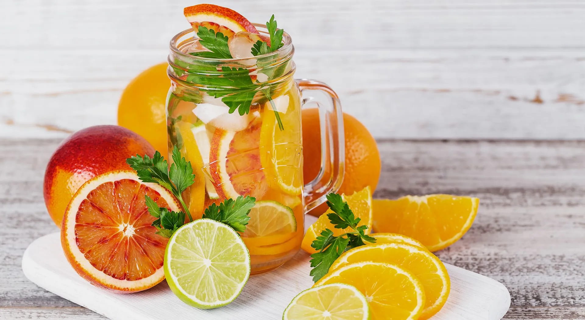 Non solo acqua: 5 bevande detox per l’autunno