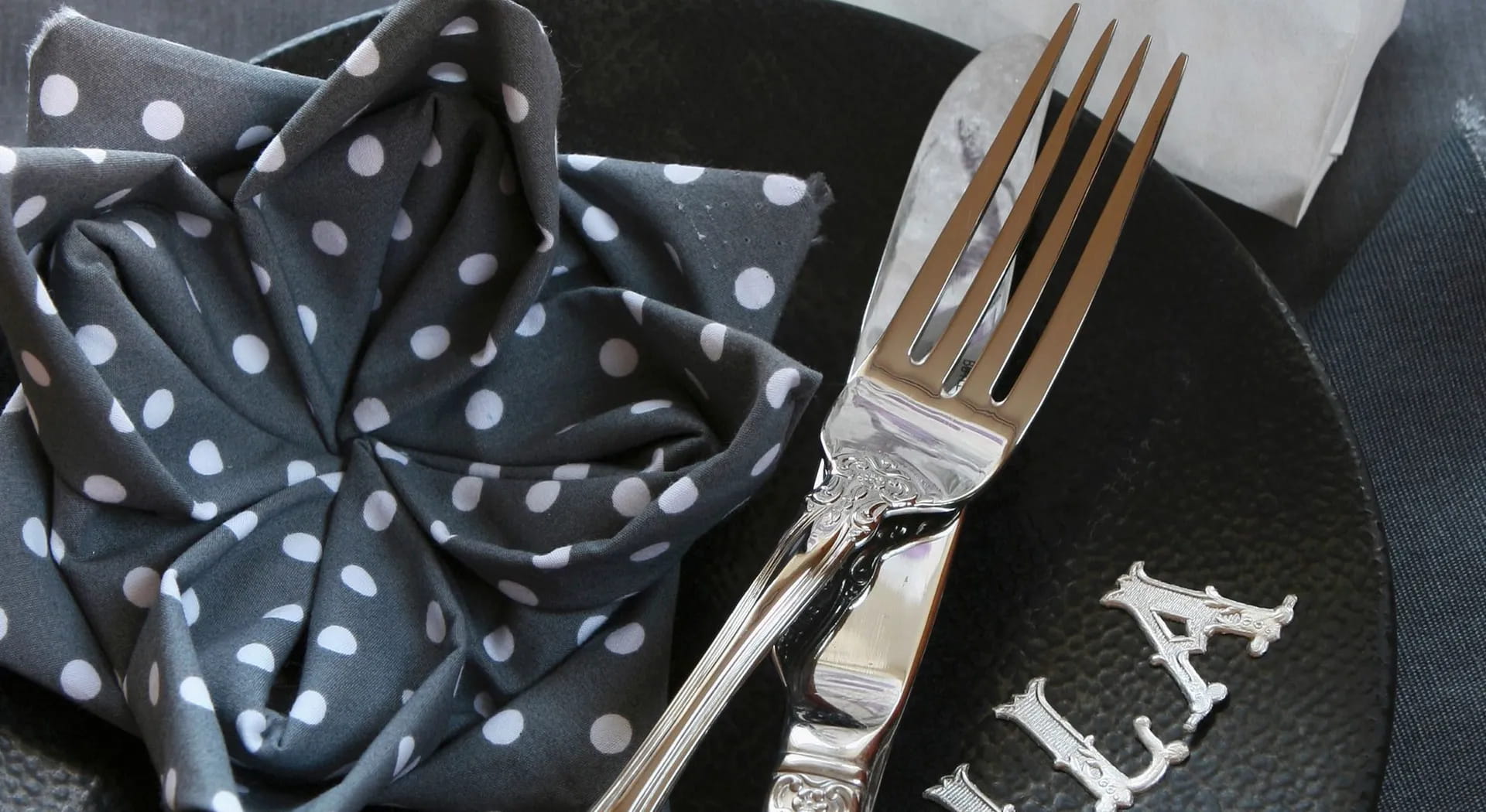 Come piegare il tovagliolo: 5 idee creative