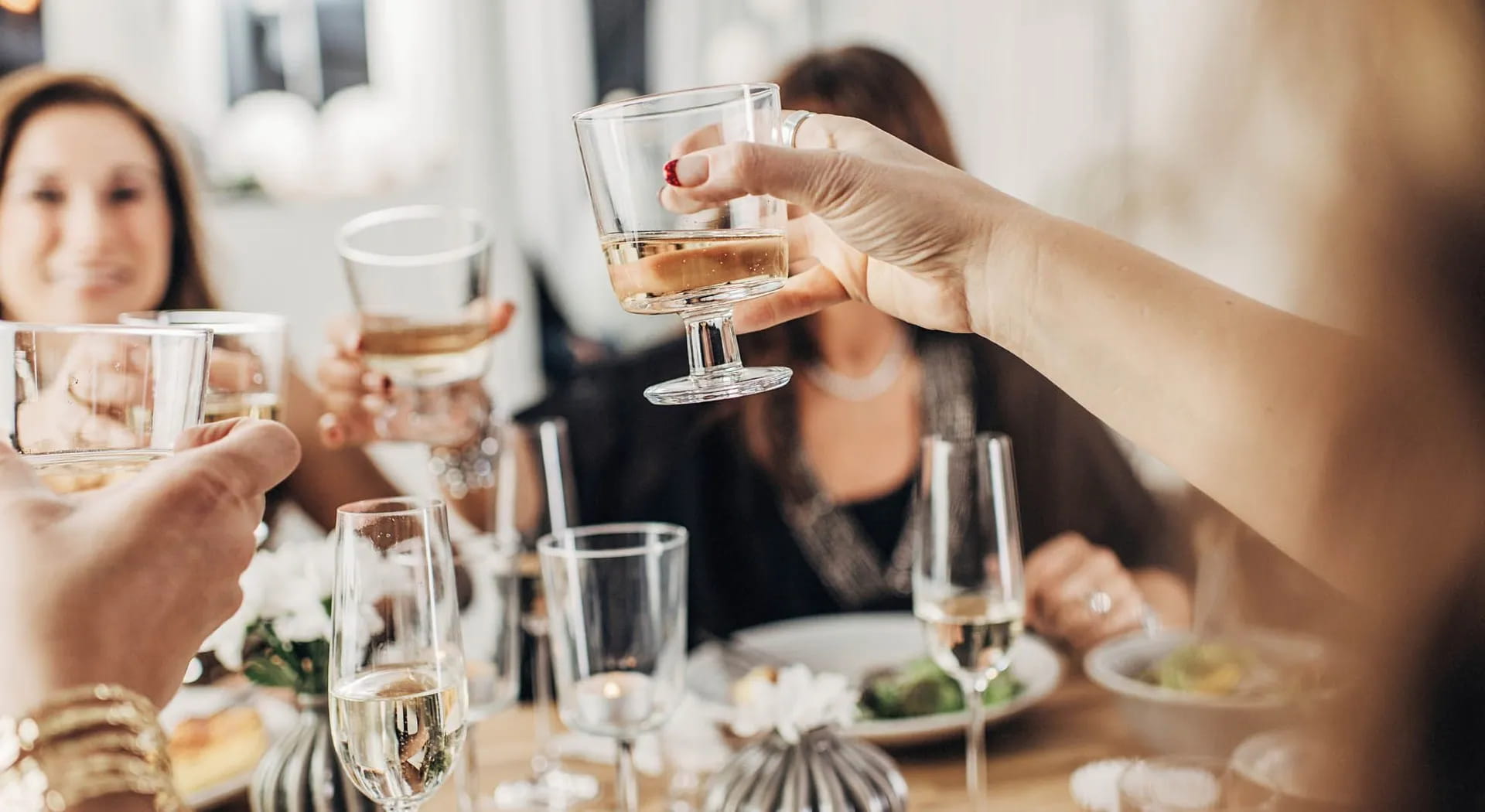 Frauentag: 5 Ideen zum Kopieren für eine Party zu Hause