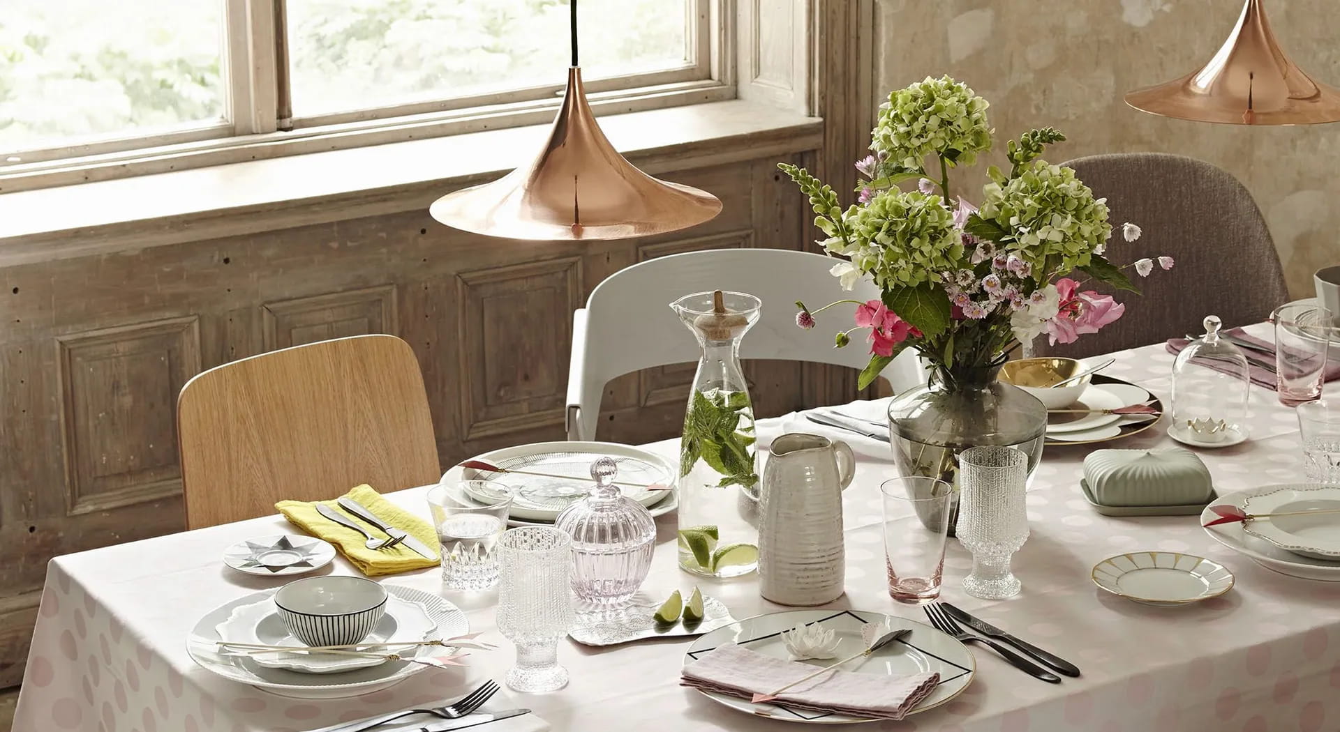 Etiquette: how to serve at the table impeccably