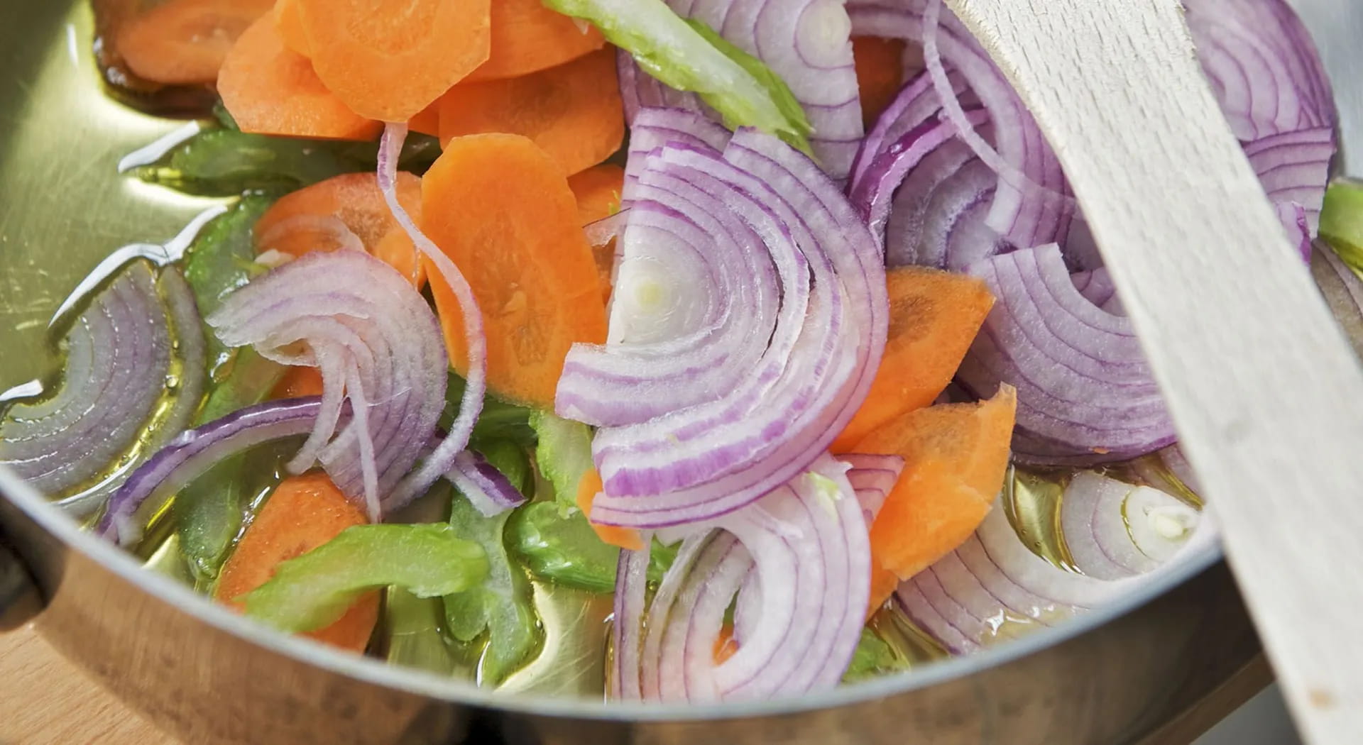 Soffritto: advice, variations and how to store it