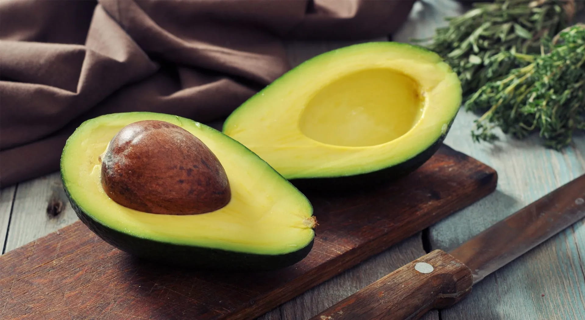 How to clean the avocado