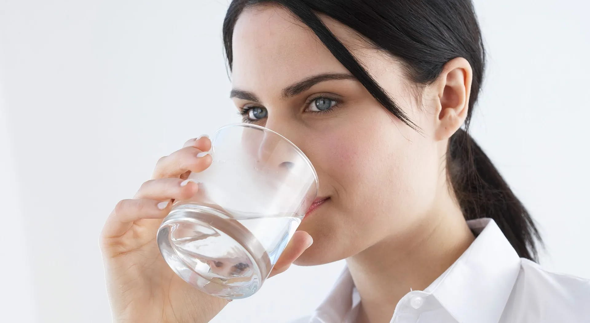Quanta acqua bere al giorno? I segreti per essere idratati