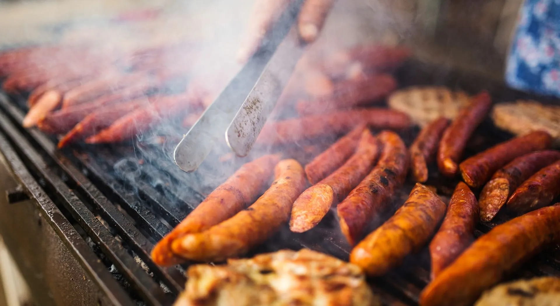 SOS Grigliata: come non carbonizzare la carne sul barbecue
