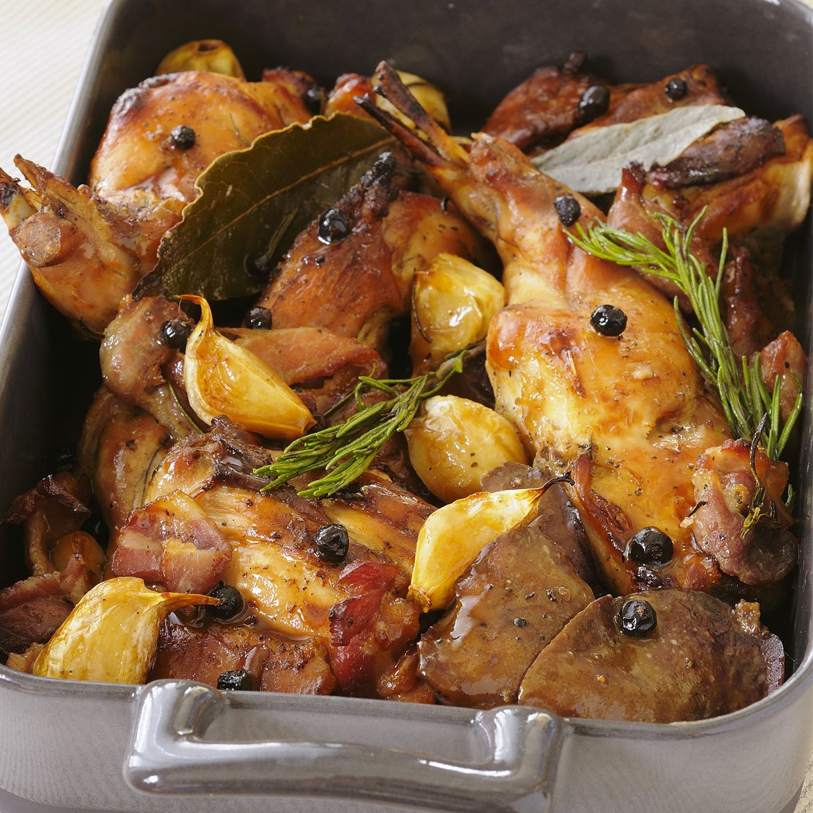 Coniglio al forno - Ricetta e come cucinarlo | AIA Food