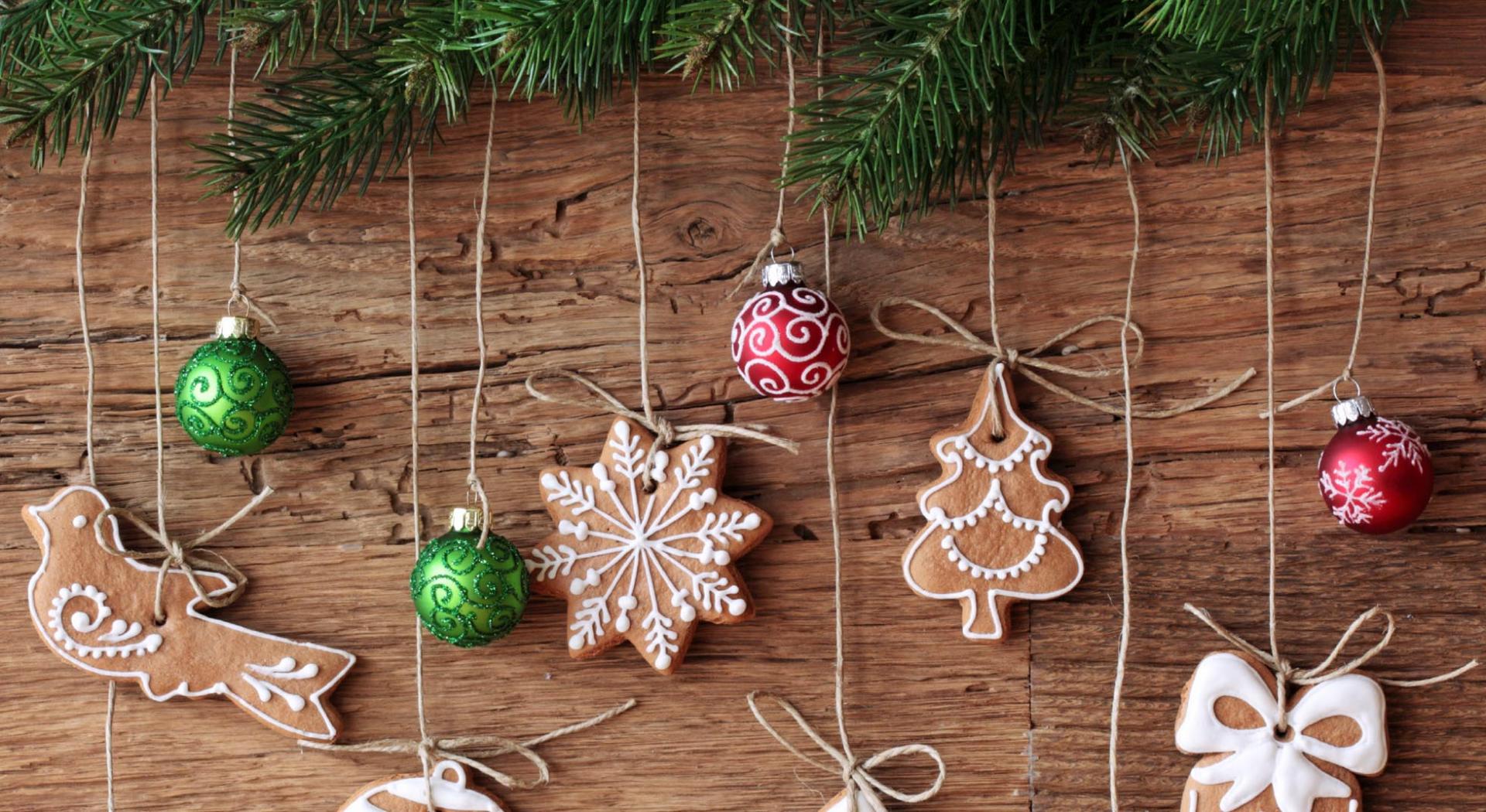 Biscotti Da Appendere Albero Di Natale.Come Fare I Biscotti Di Natale Da Appendere All Albero Aia Food