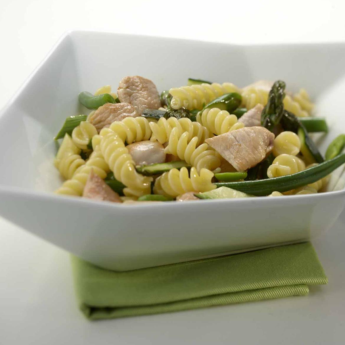 Fusilli Con Bocconcini Di Tacchino E Verdure Aia Food