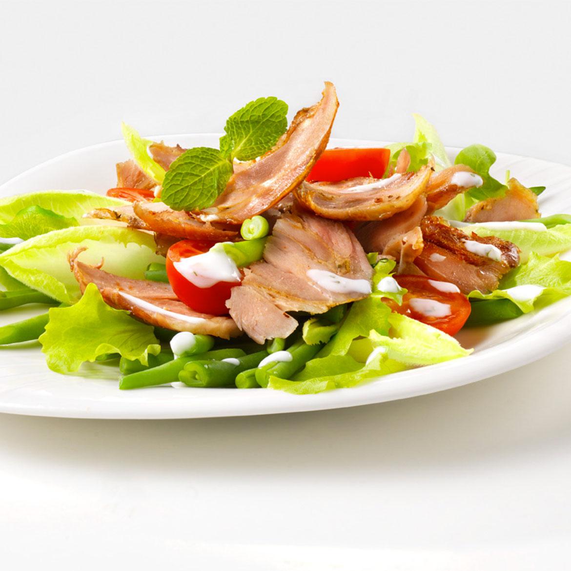 Insalata di kebab con salsa yogurt e menta AIA Food