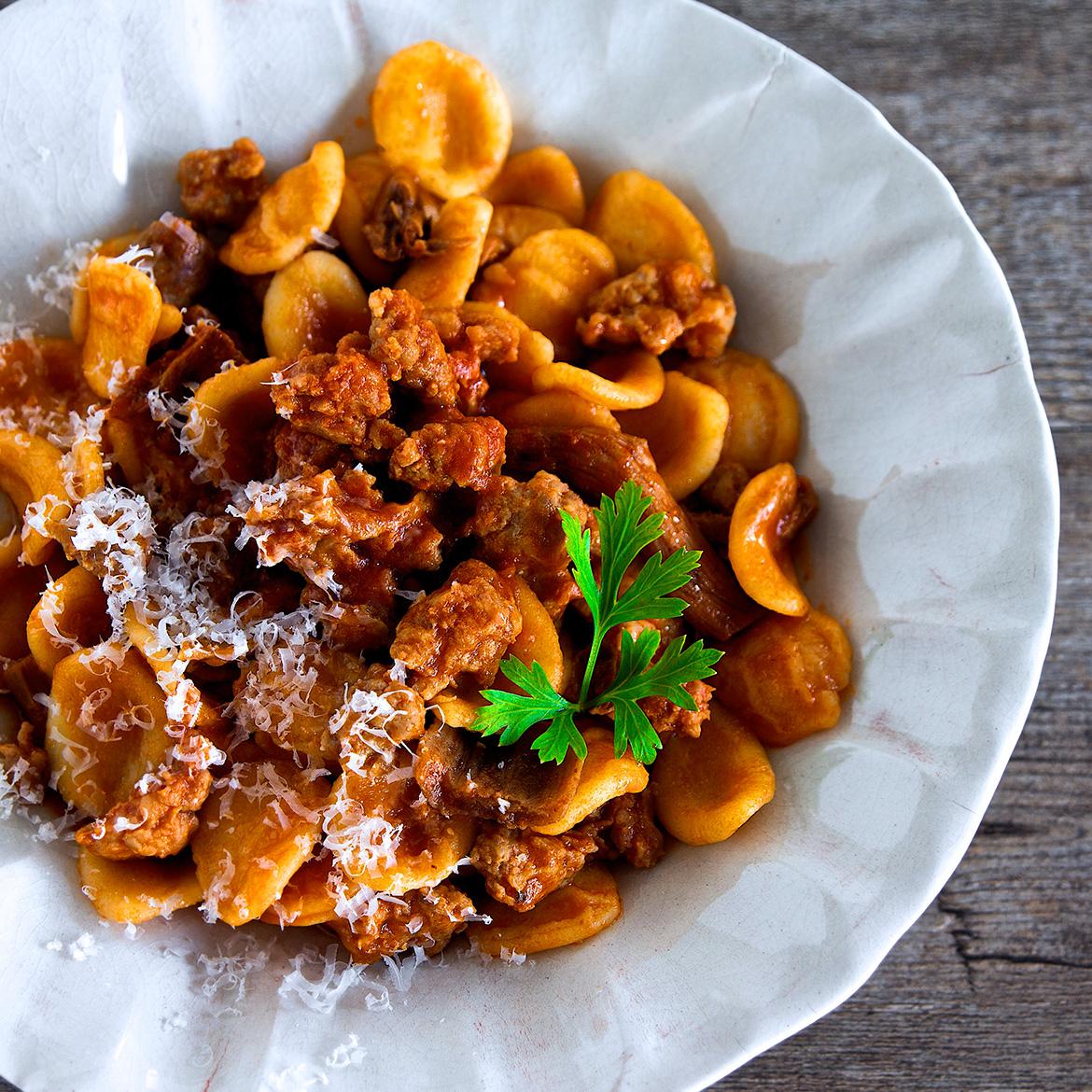 Orecchiette al sugo di funghi e salsiccia AIA Food